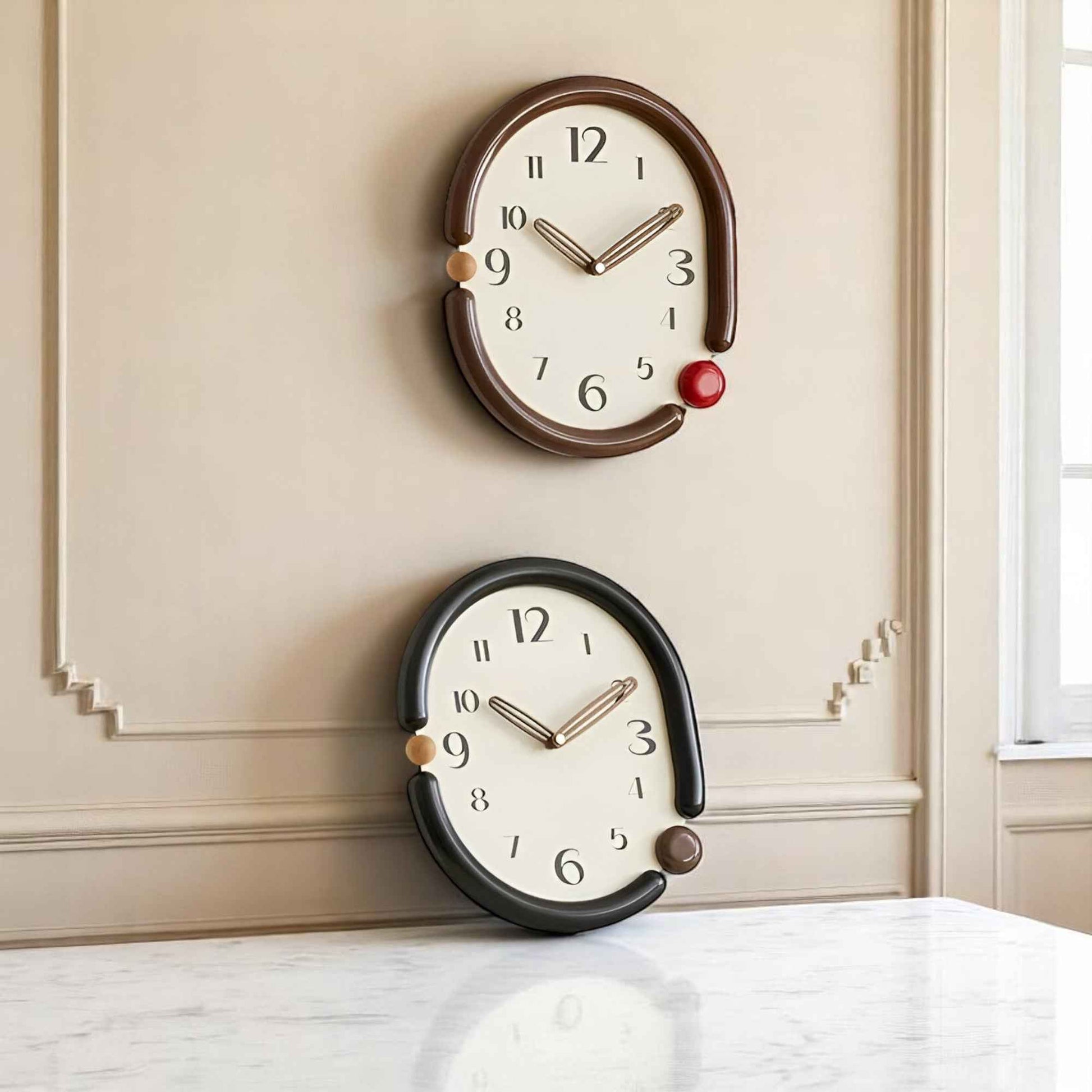 Horloges murales : Horloge Murale Acrylique Minimale au Design Épuré dans de Marche Lino