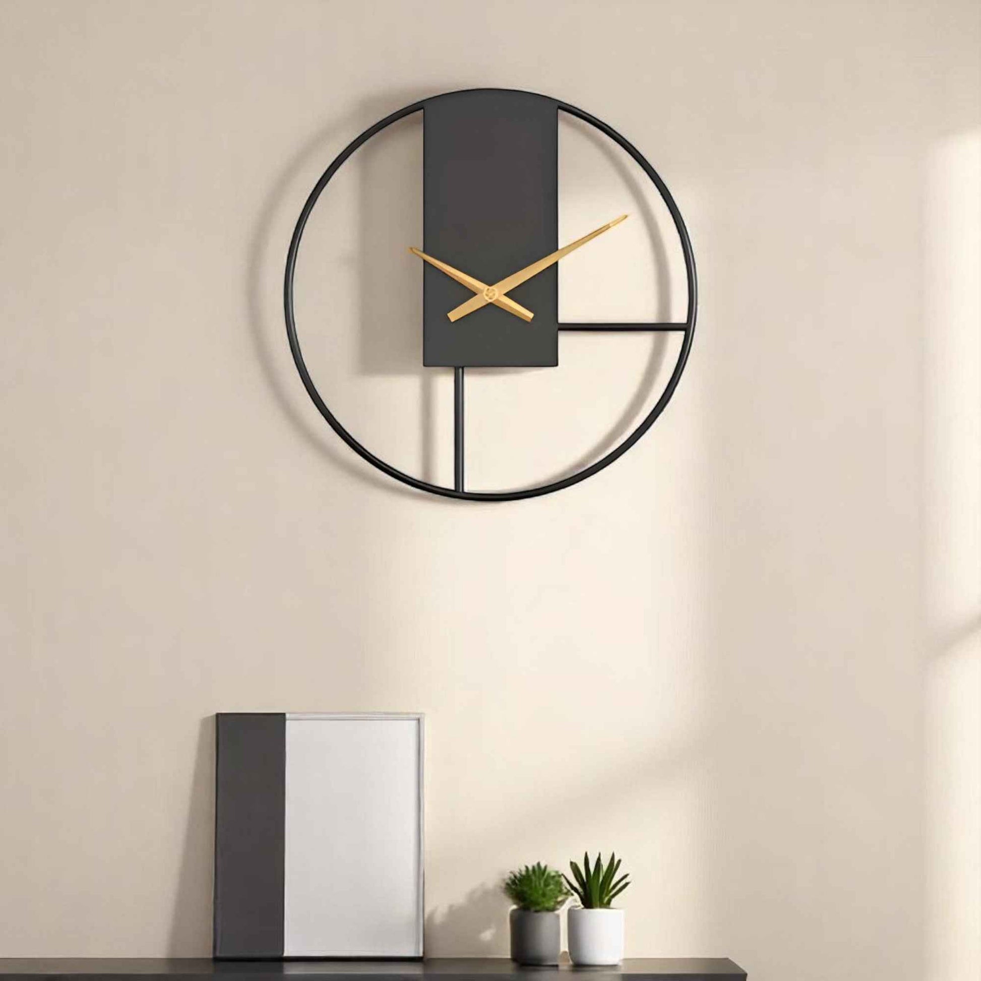 Horloges murales : Horloge Murale Design Métallique dans de Marche Lino