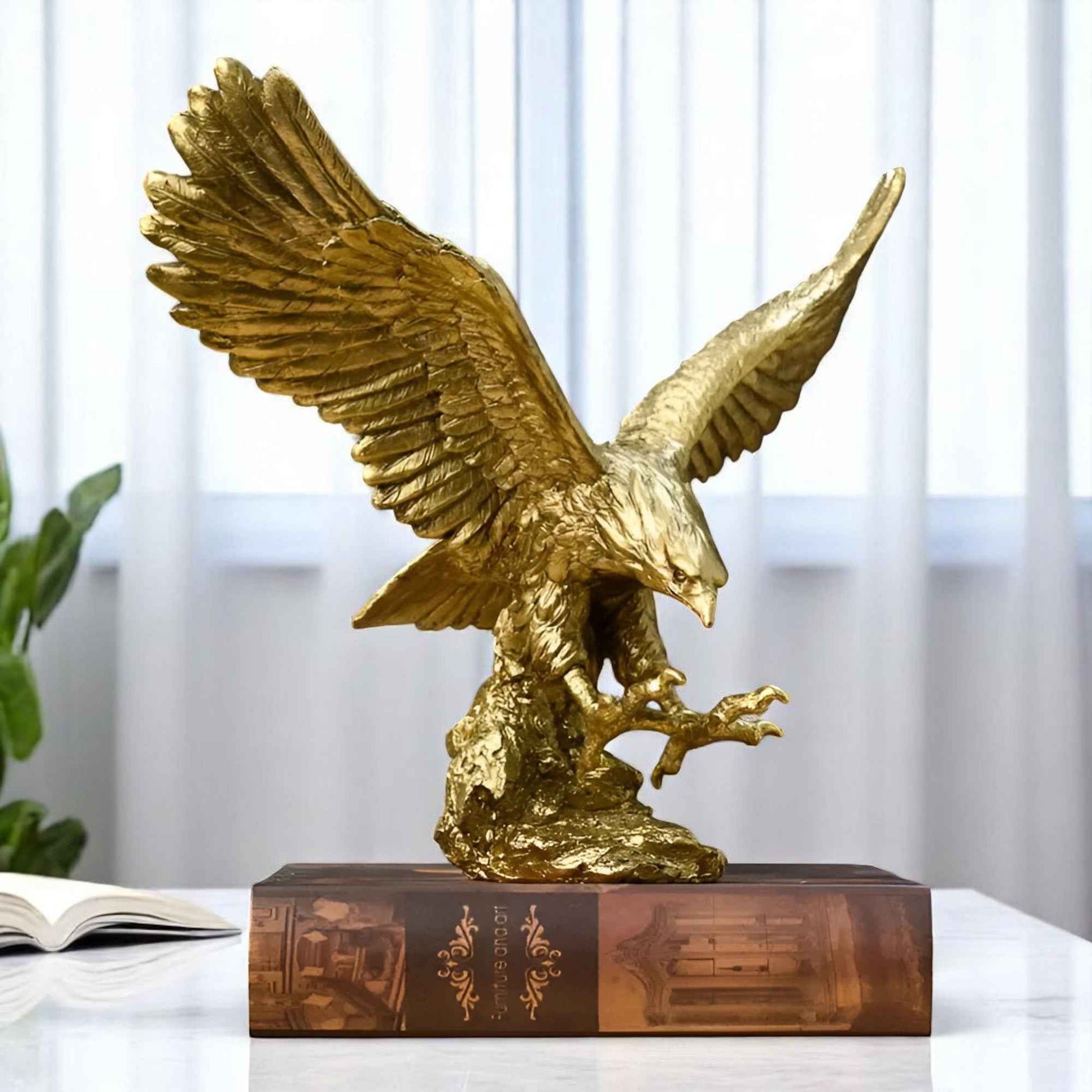 Figurines et statues : Décoration Murale Aigle Doré en Polyresin - Élégance et Originalité dans de Marche Lino