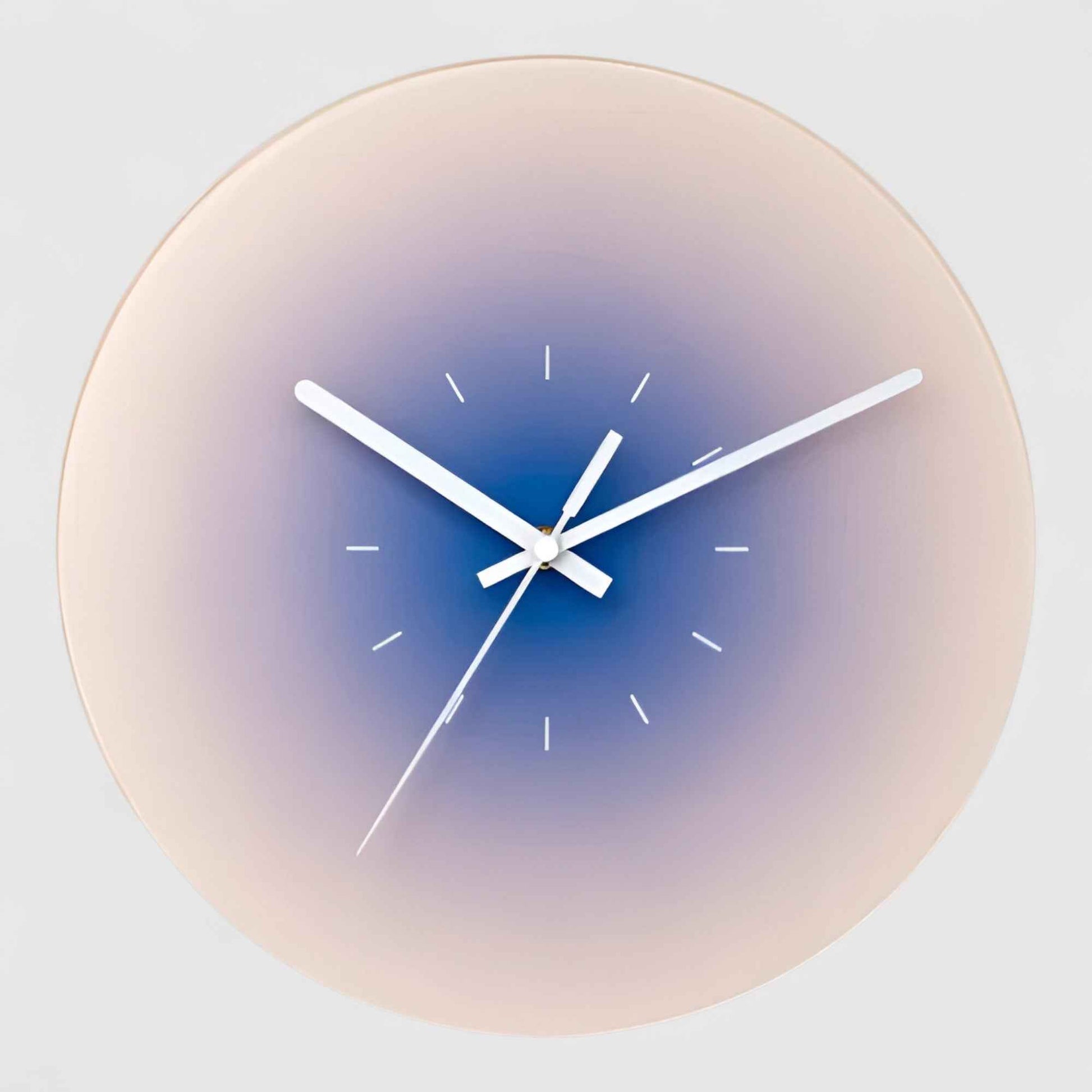 Horloges murales : Horloge Murale Design en Verre Silencieuse - Élégance Moderne, 30/35 cm de Diamètre dans Violet Sans chiffres de Marche Lino