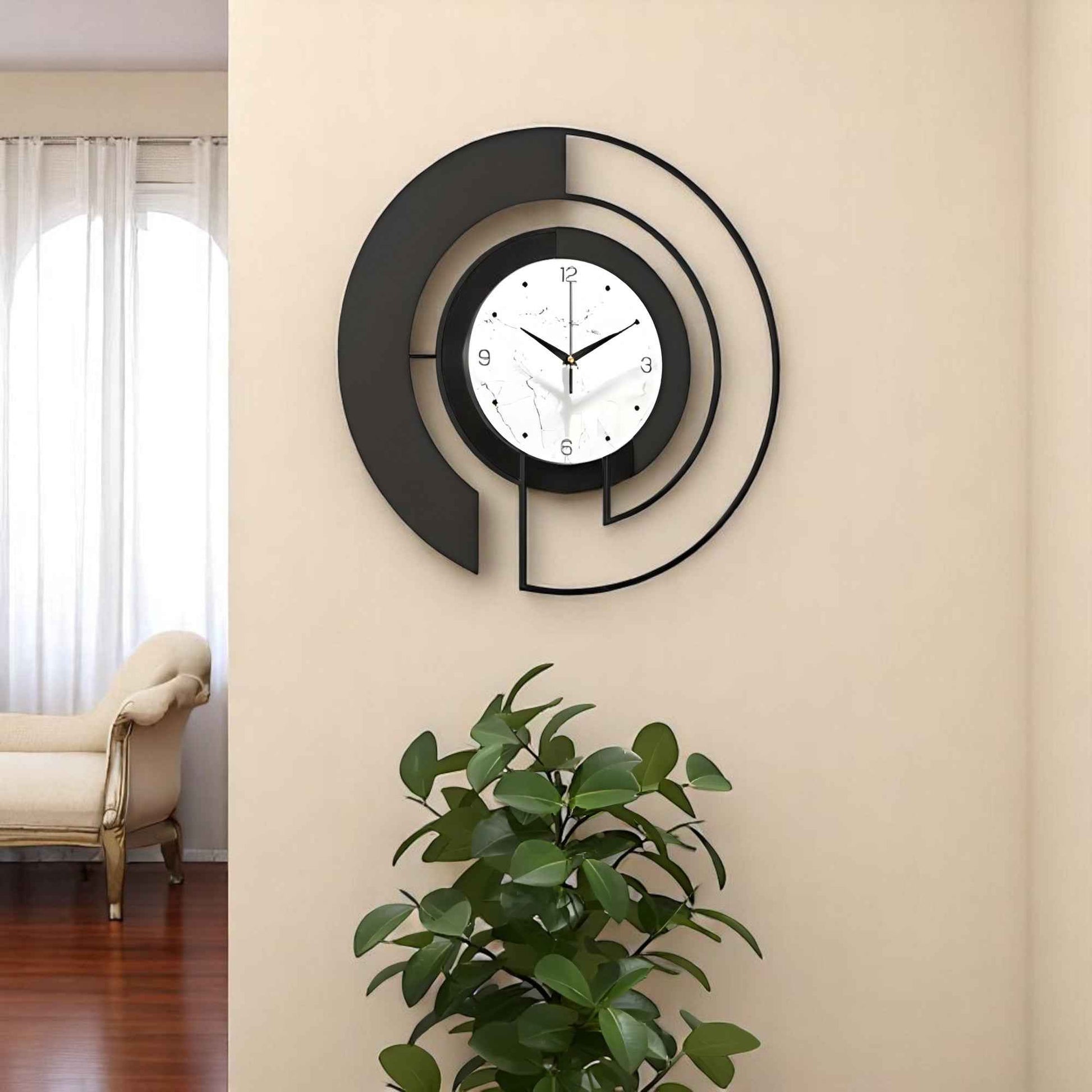Horloges murales : Horloge Murale Silencieuse en Métal au Design Élégant dans de Marche Lino