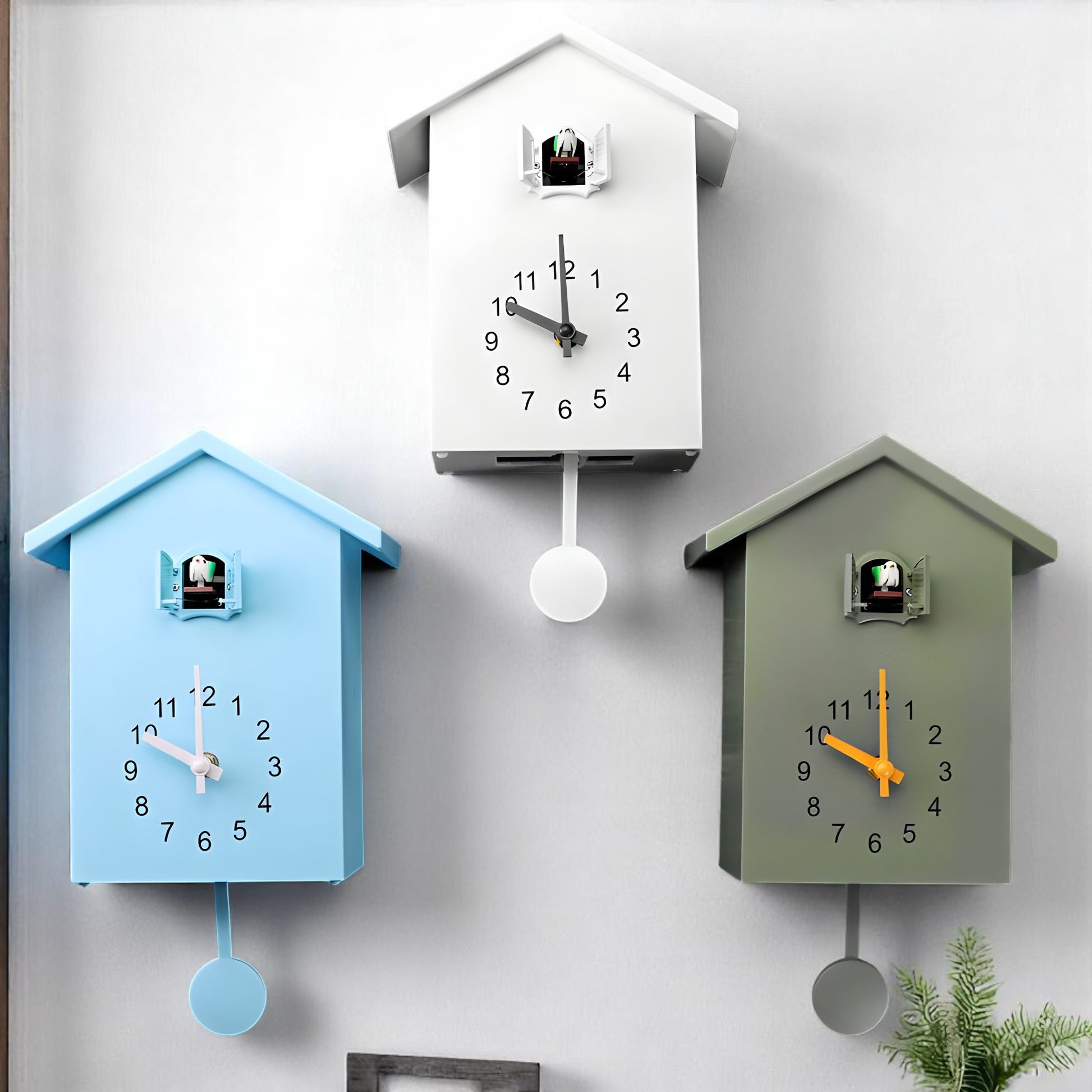 Horloges murales : Horloge Murale Design Élégante en Plastique et Métal dans de Marche Lino