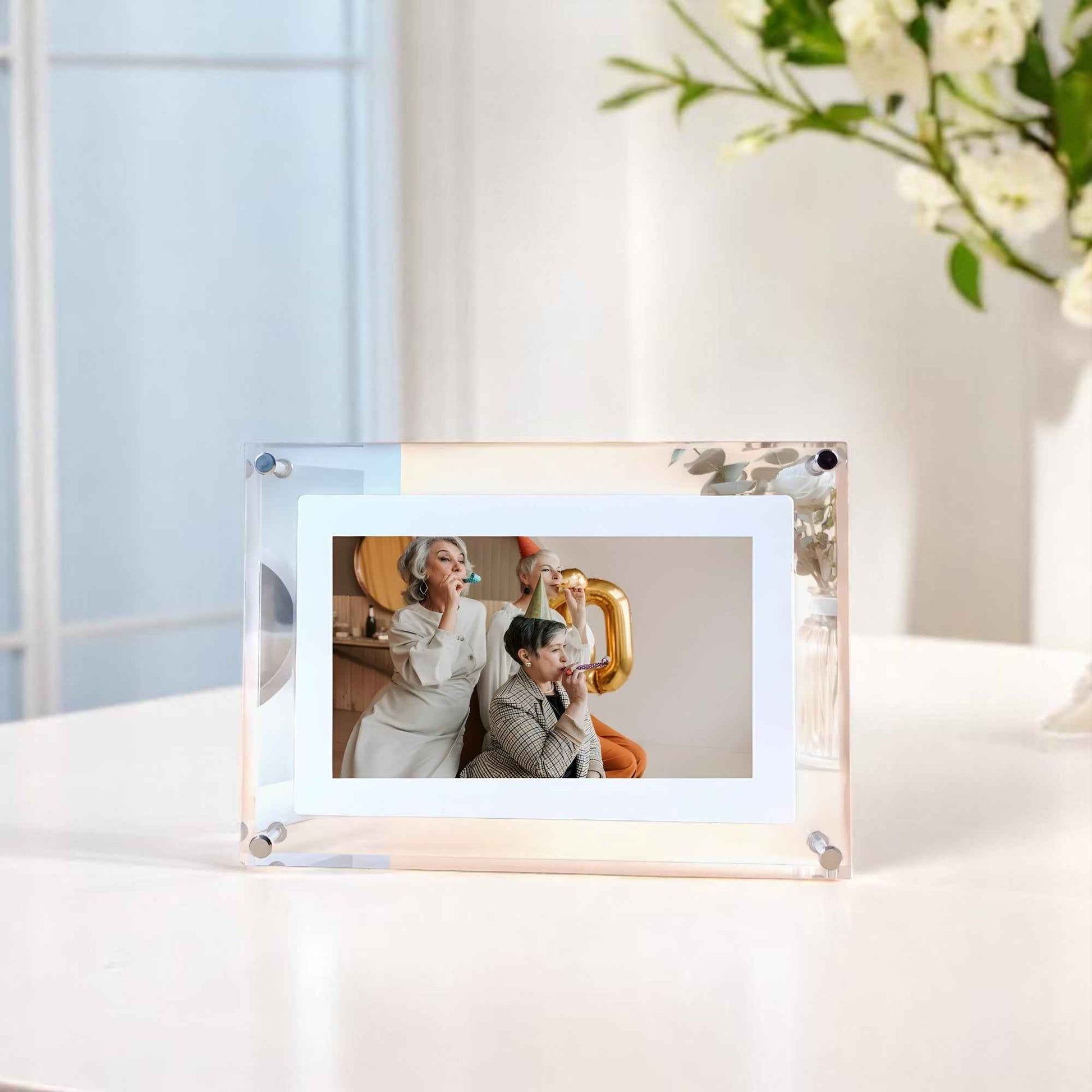 Cadres photo numériques : Cadre Photo Numérique en Verre dans de Marche Lino