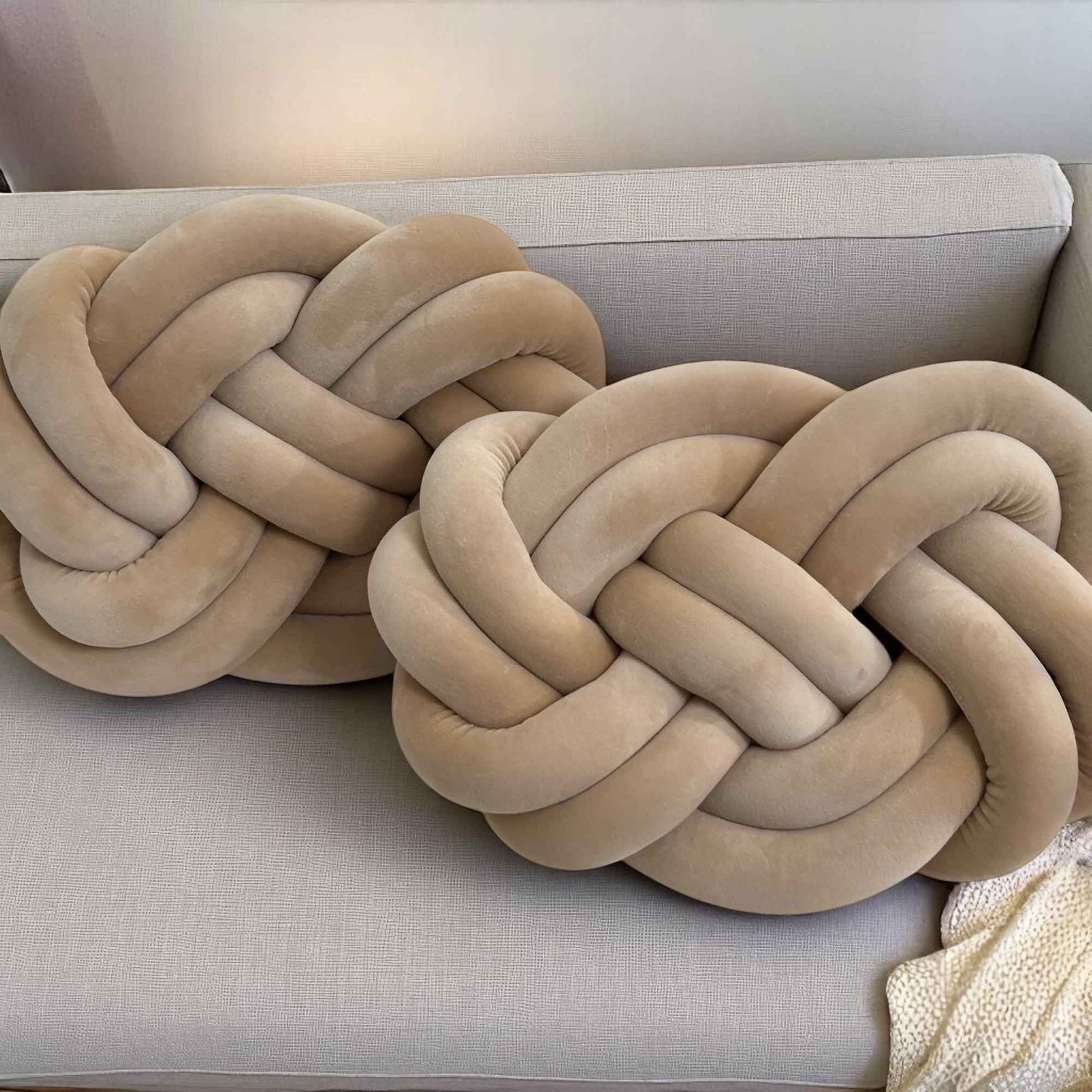 Coussins décoratifs : Ensemble Oreillers Décoratifs Peluche - 2 Oreillers Doux et Chic dans de Marche Lino
