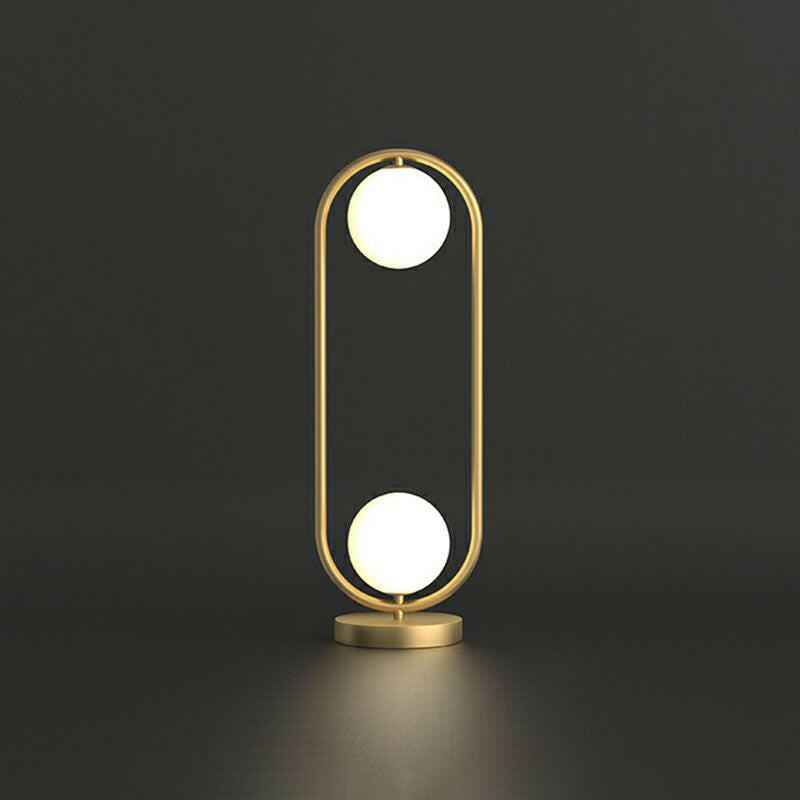 Table Lamp : AuroraDuo Lampe de Table Dorée avec Globes en Verre – Élégance et Luminosité pour Votre Intérieur dans de Marche Lino