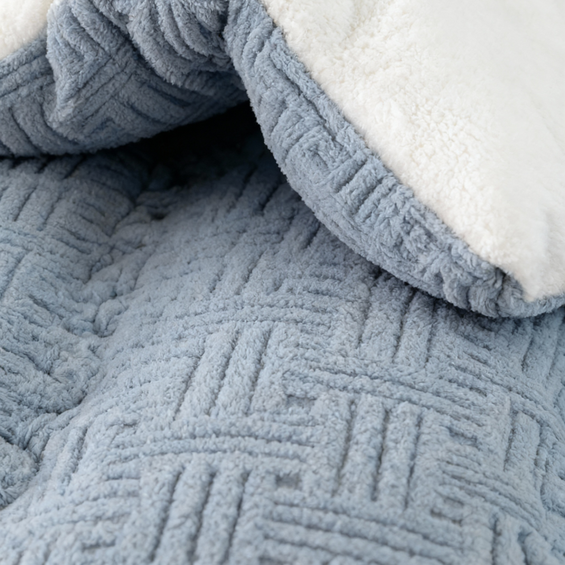 Couette Chaude en Laine Épaisse