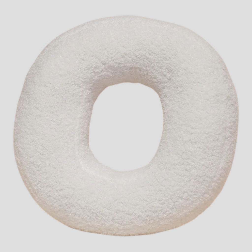 Coussin Lettre en Peluche – Alphabet Décoratif Blanc – 40 cm