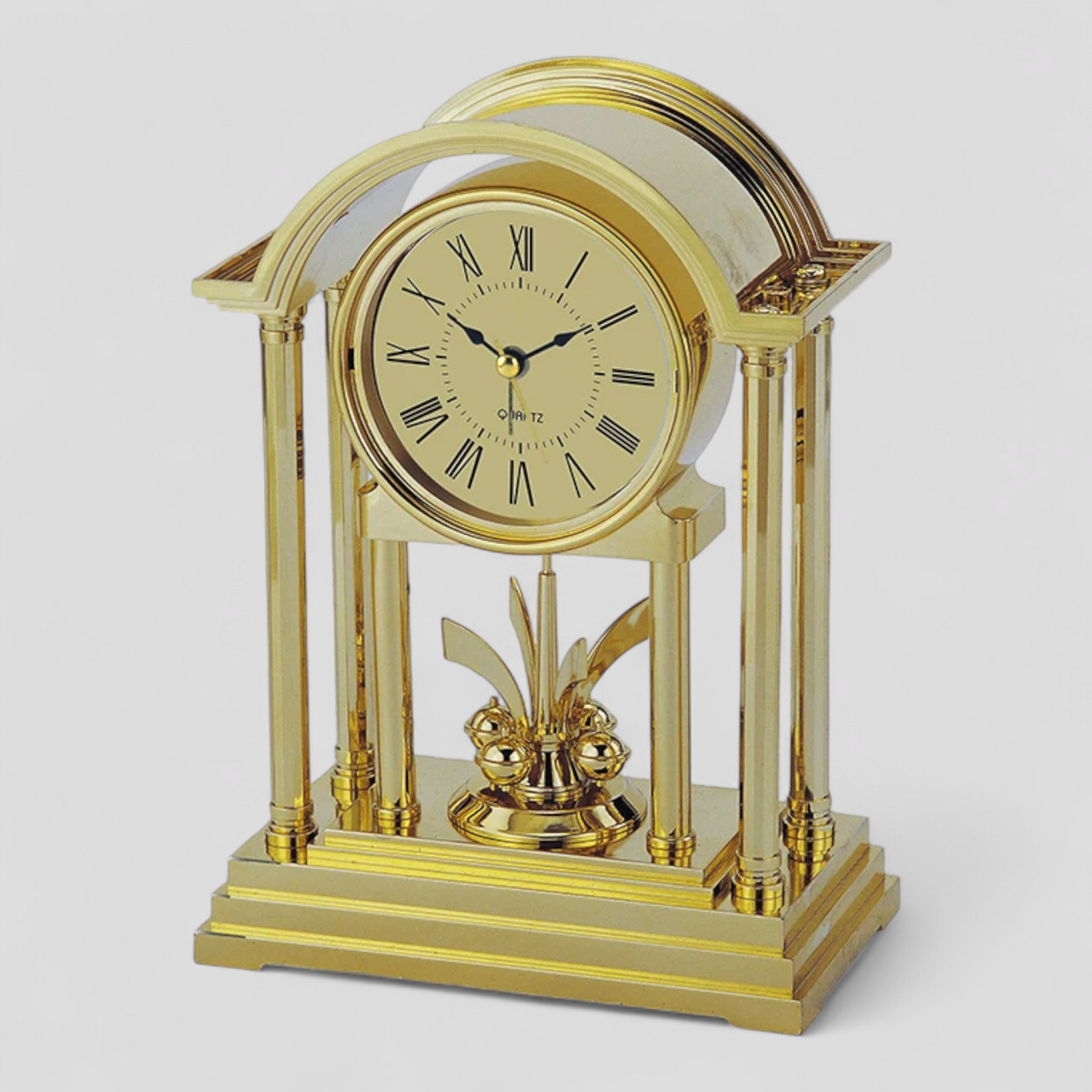 Horloge à Quartz de Table Style Classique – Finition Dorée avec Chiffres Romains