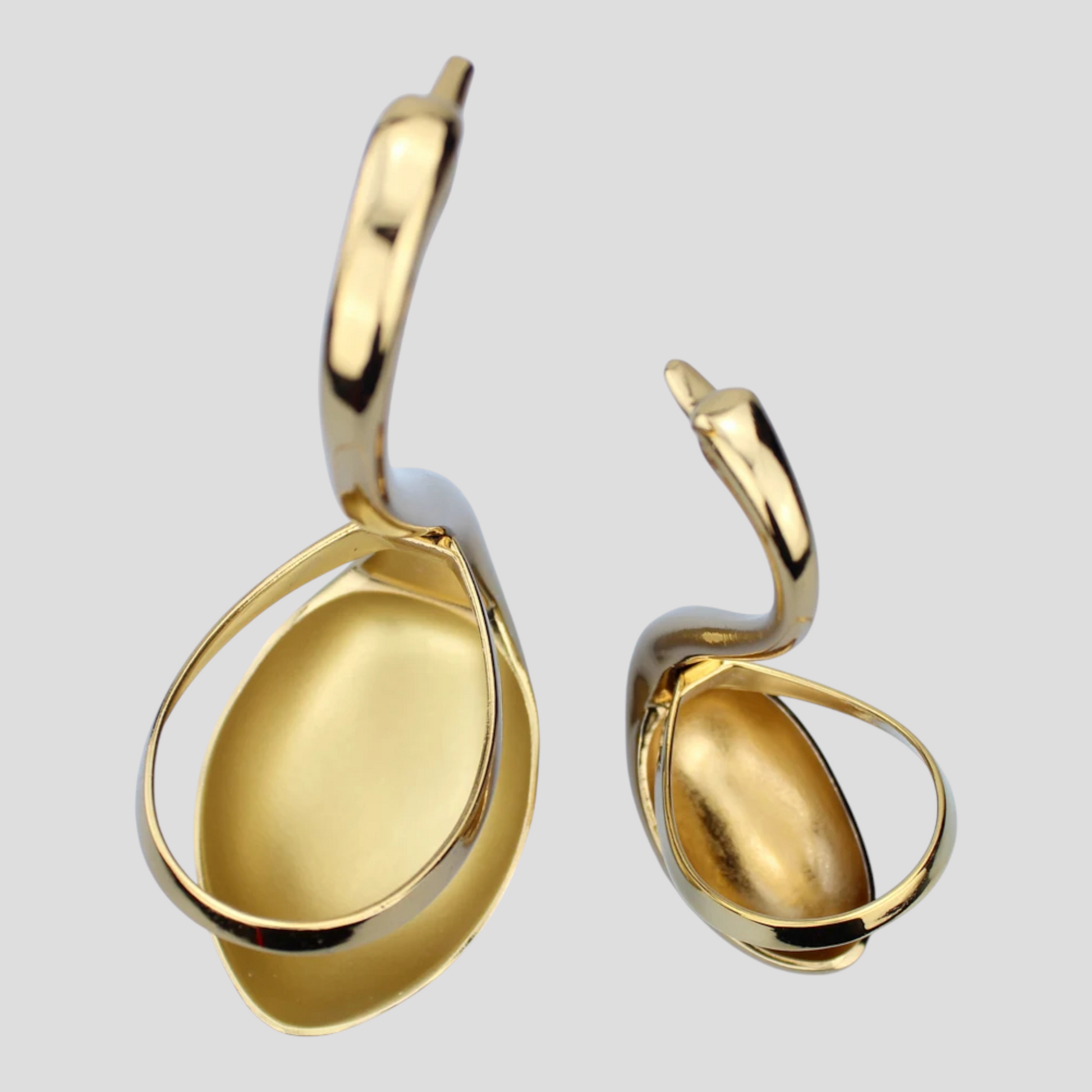 Porte-Couverts en Métal Forme Cygne – Argenté Ou Doré