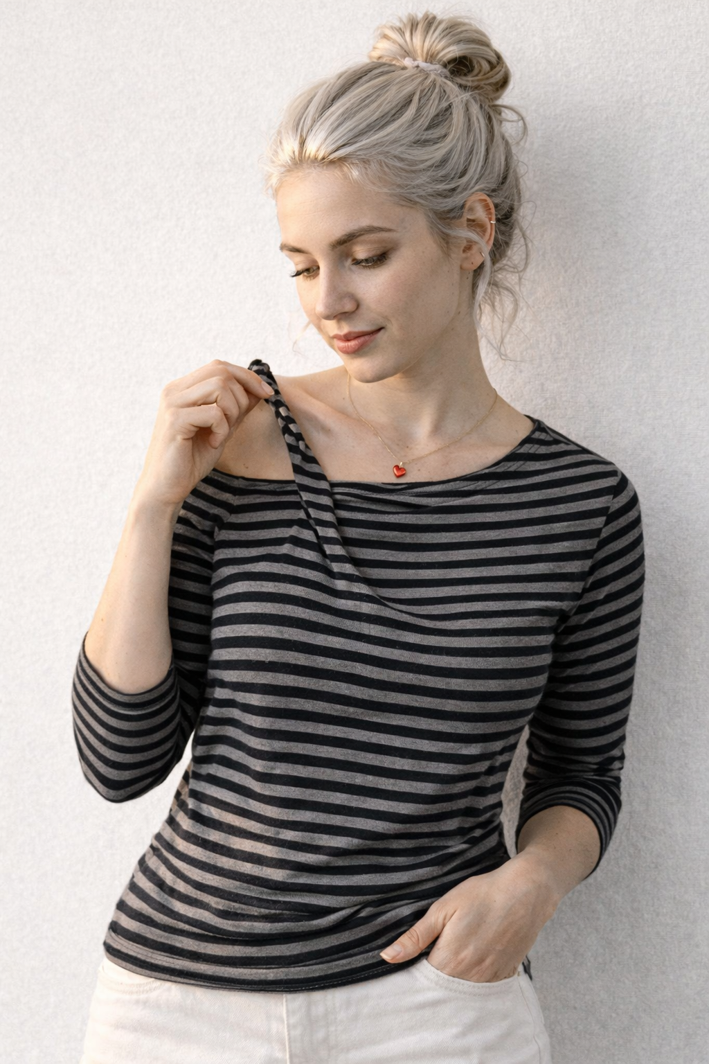 T-shirt til kvinder med lange ærmer slim stribet