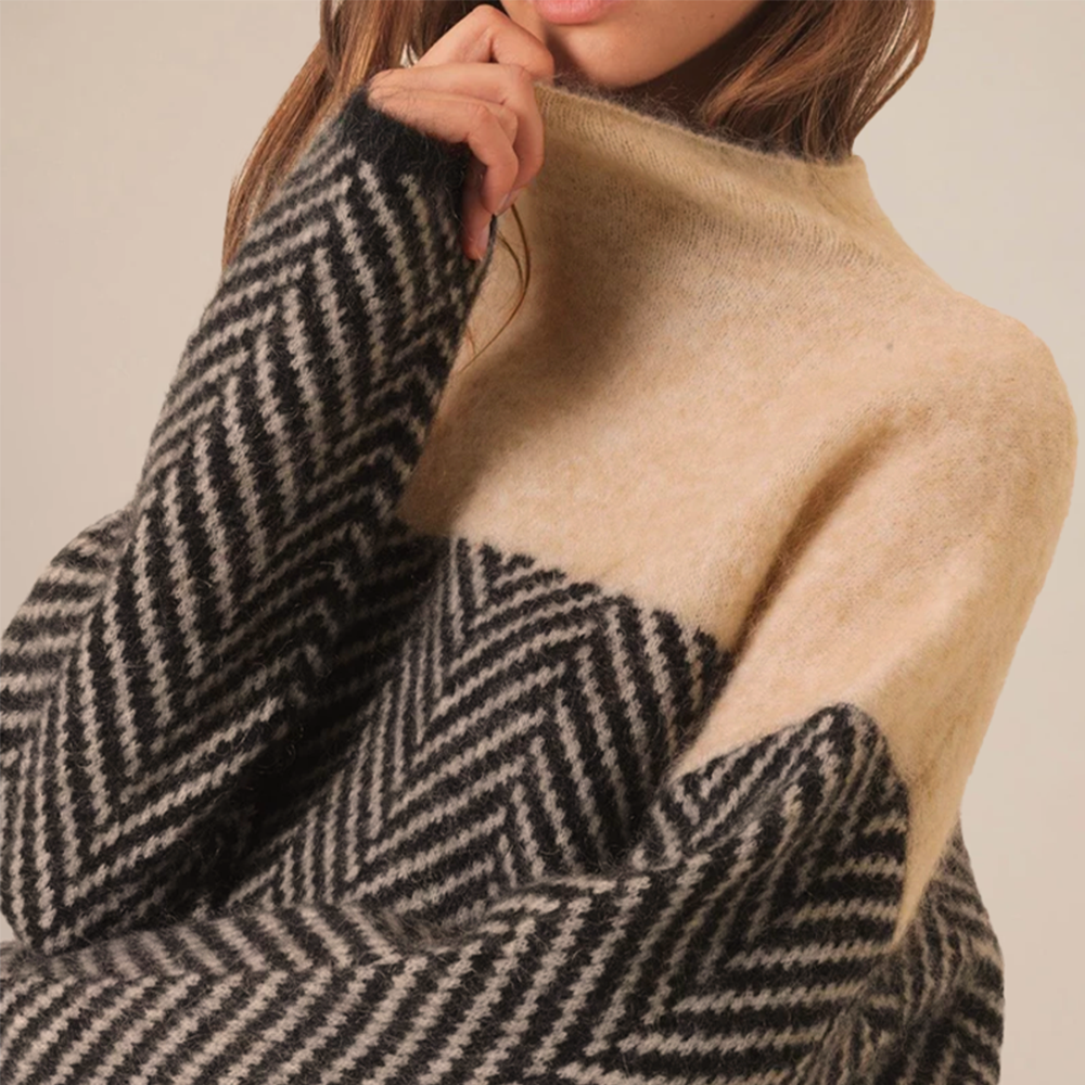 Weicher Damenpullover mit Rollkragen aus feinem Strick für eleganten und warmen Winter