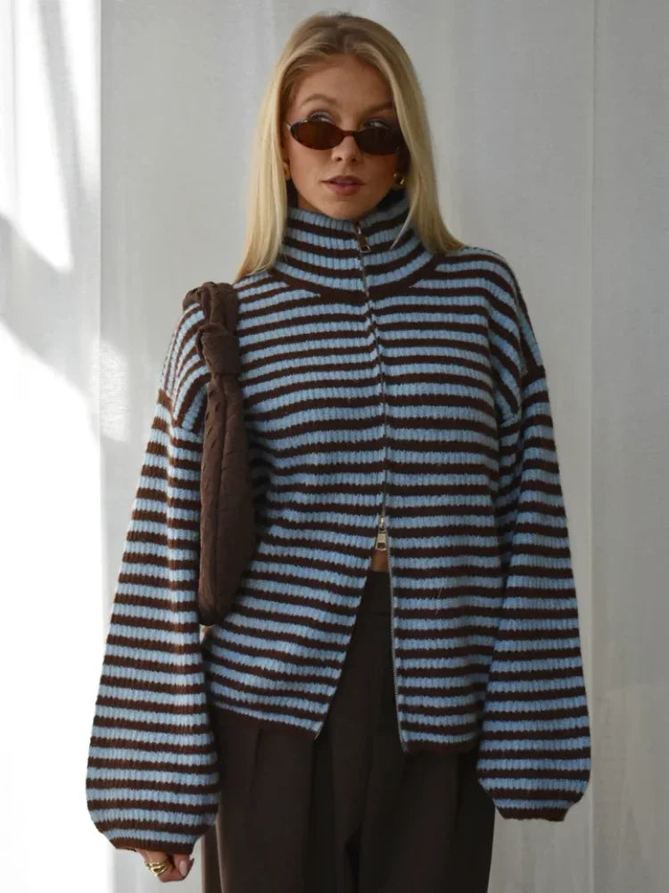 Pull Femme à Rayures Col Roulé Chic 2