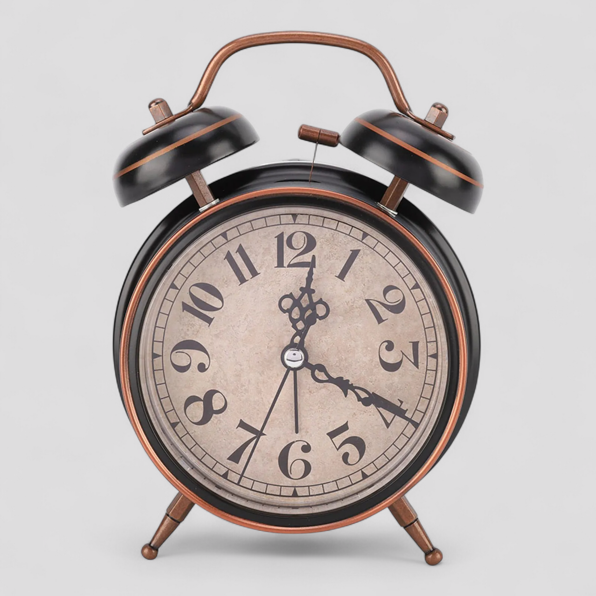 Réveil Vintage à Double Cloche – Design Analogique avec Rétroéclairage, Fonctionne à Piles – Finition Noir & Bronze