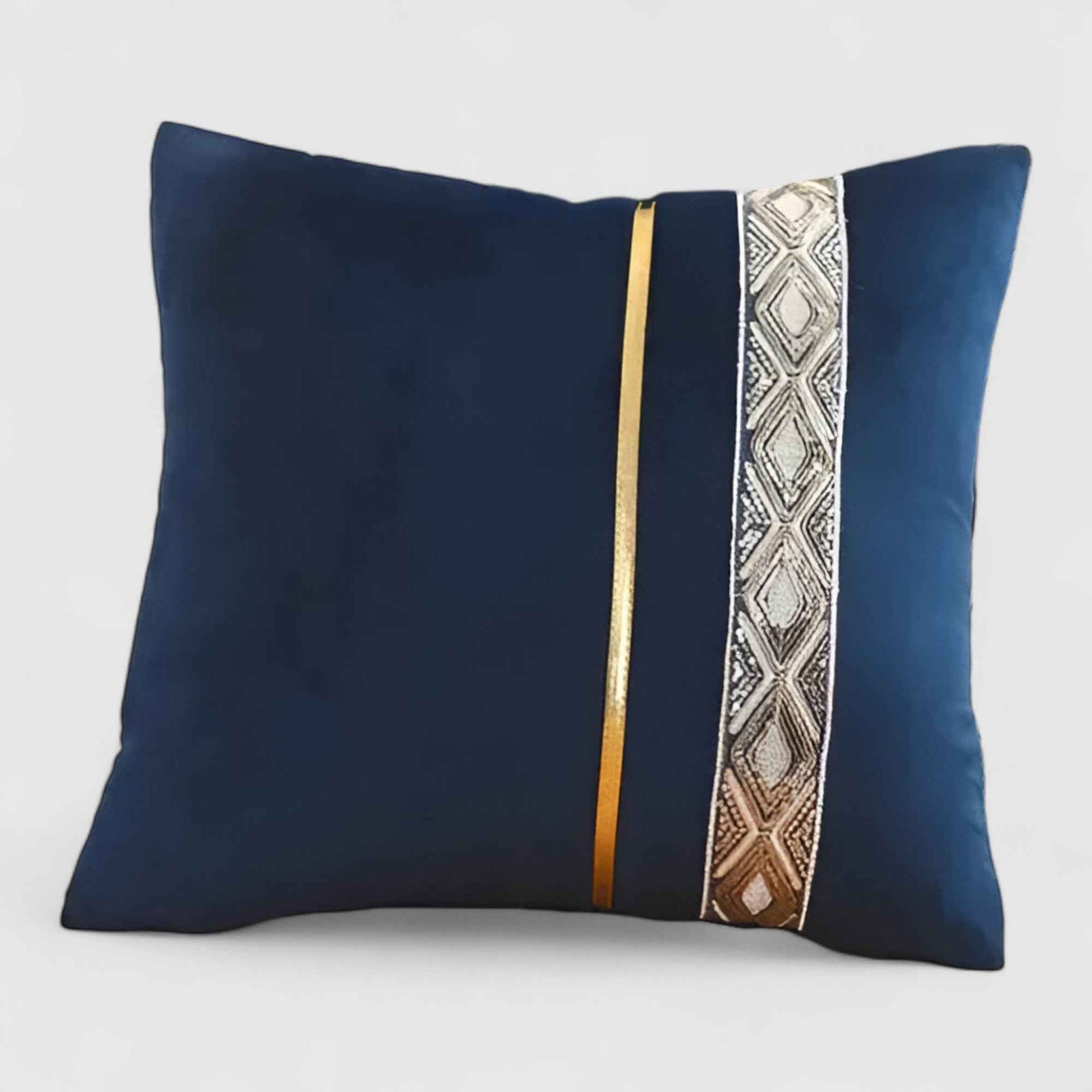 Coussins et oreillers : Coussin Décoratif Canapé en Polyester 45x45 cm Élégant pour un Intérieur Féminin dans Bleu 45cm x 45cm de Marche Lino