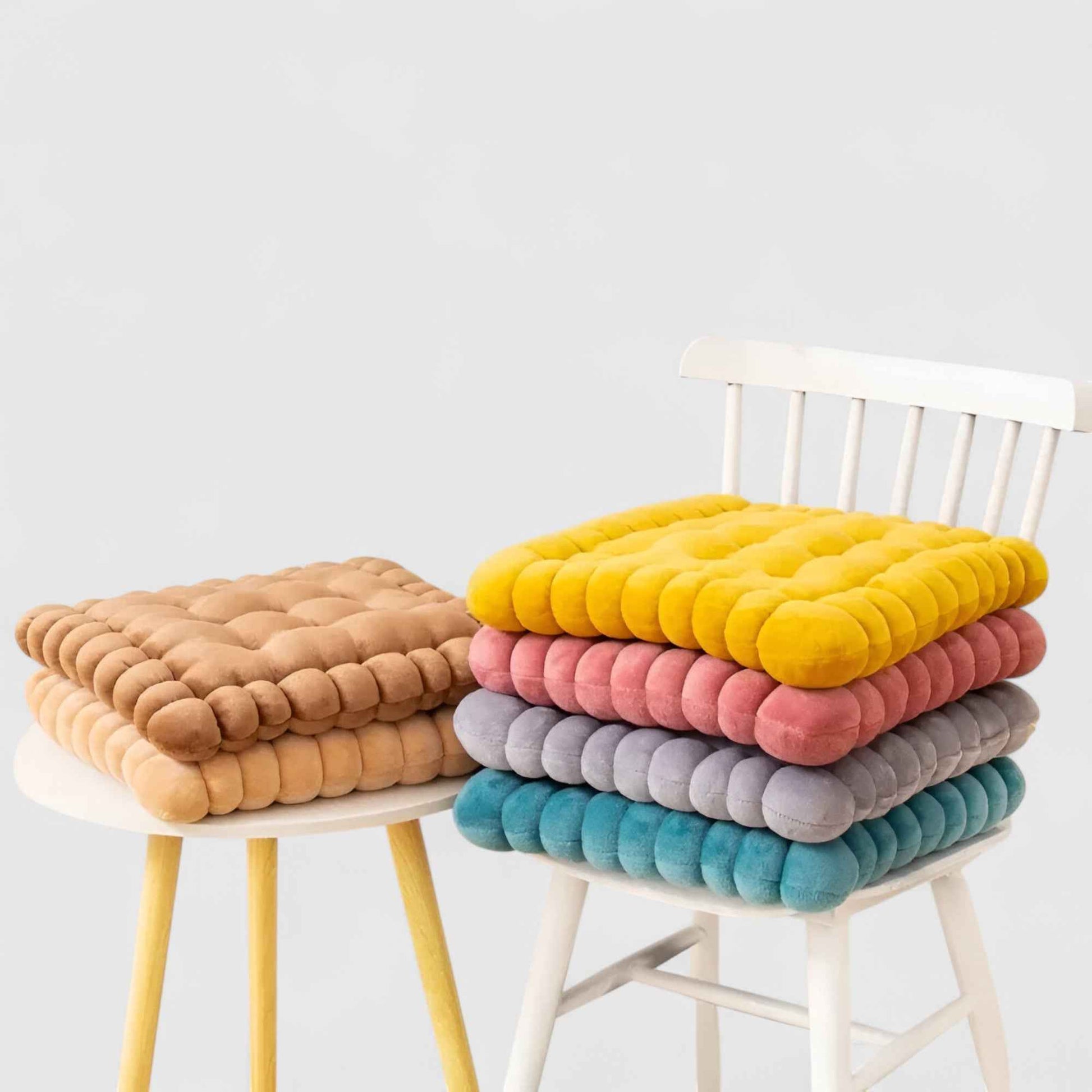 Coussins : Coussin en Velours Décoratif pour Canapé - Coussin Carré en Velours de Lait pour Embellir Votre Salon dans de Marche Lino