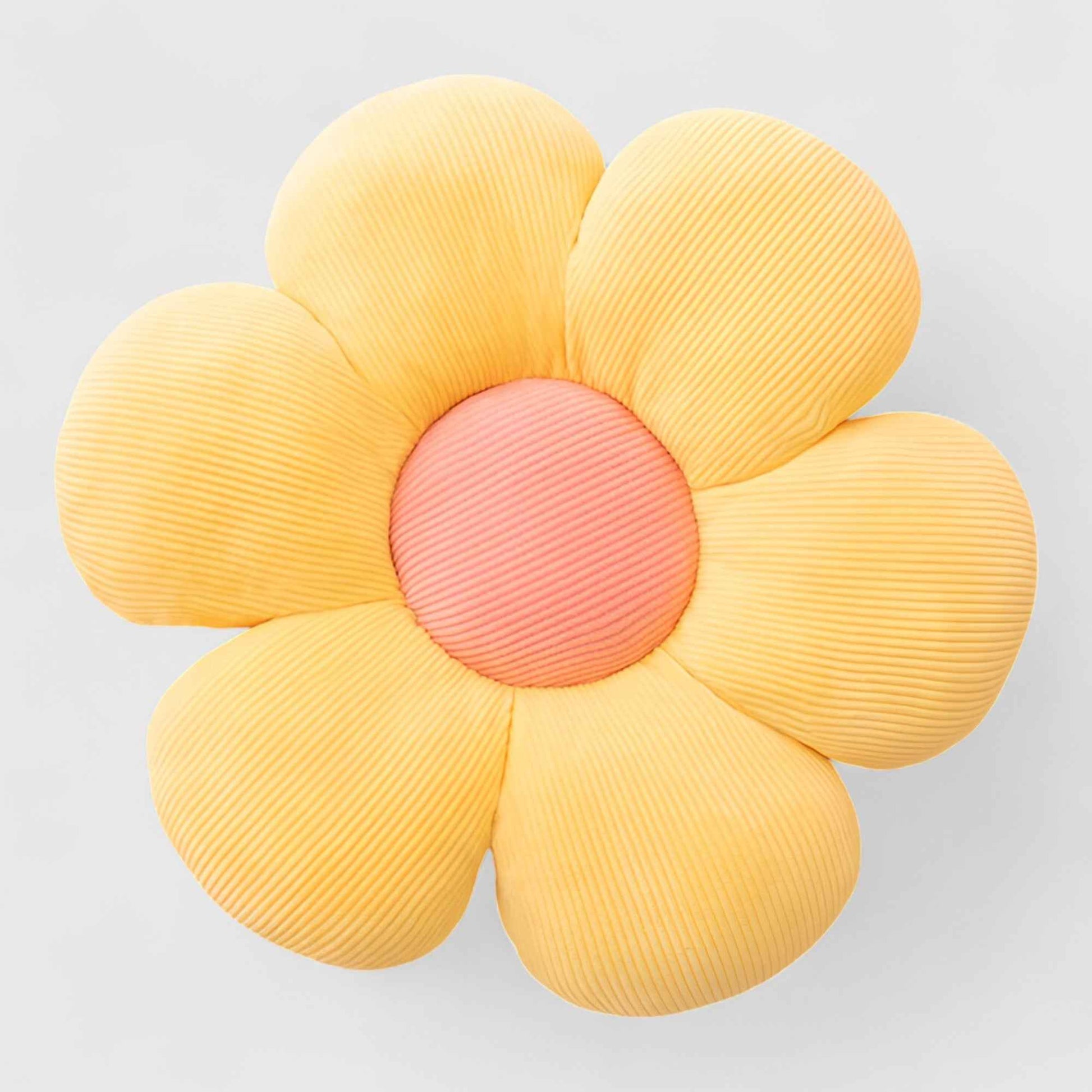Tapis : Tapis Décoratif Fleurs Élégantes pour un Salon Chic et Accueillant dans Jaune de Marche Lino