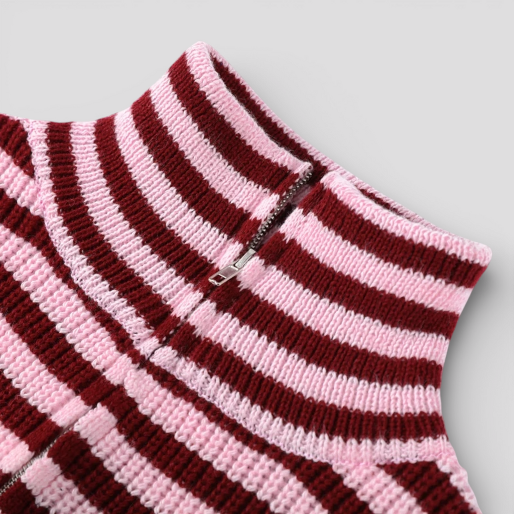 Damenpullover mit Streifen, Rollkragen und übergroßen Ärmeln