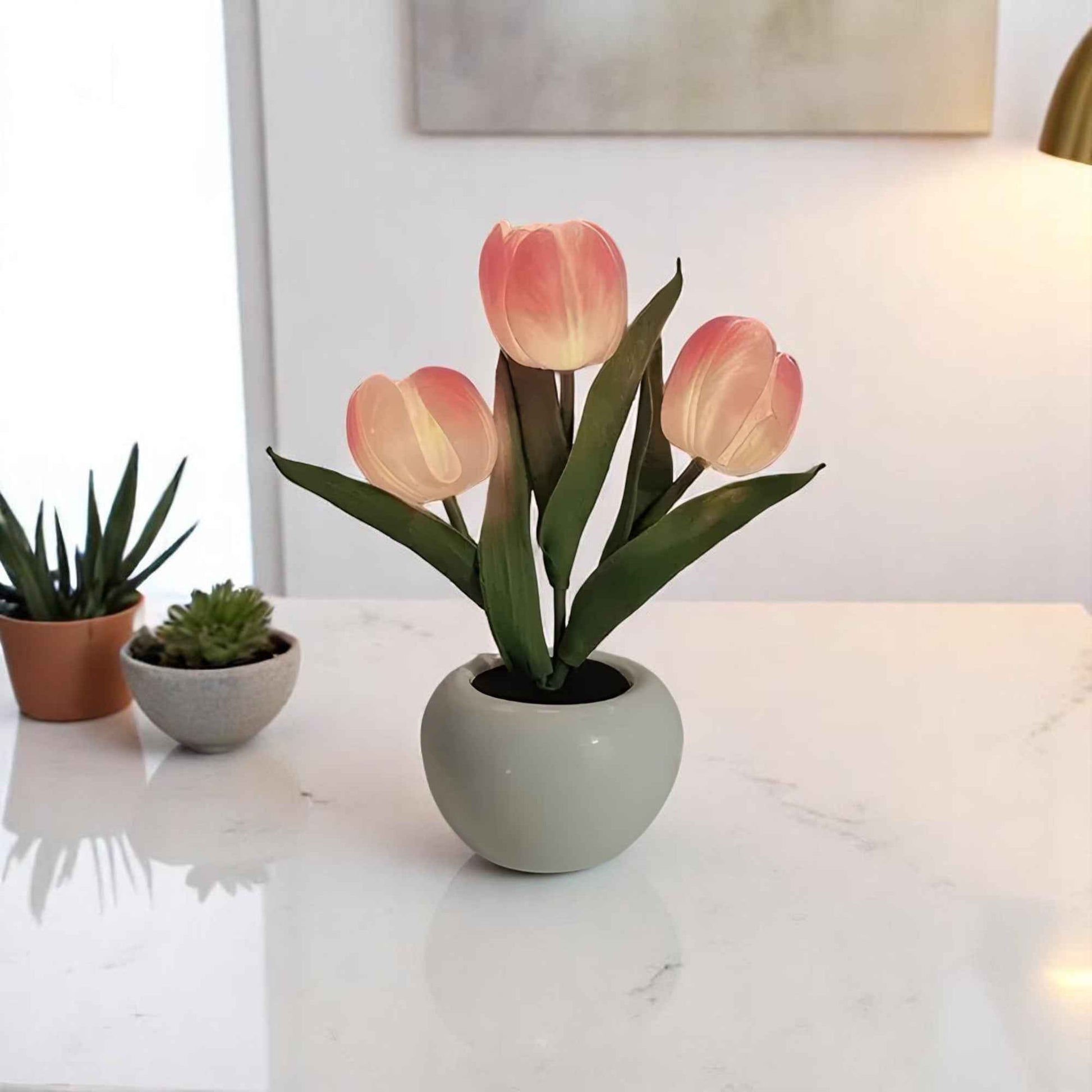 Lampes de table : Lampe de Chevet LED Fleur Tulipe - Éclairage Design et Moderne dans de Marche Lino