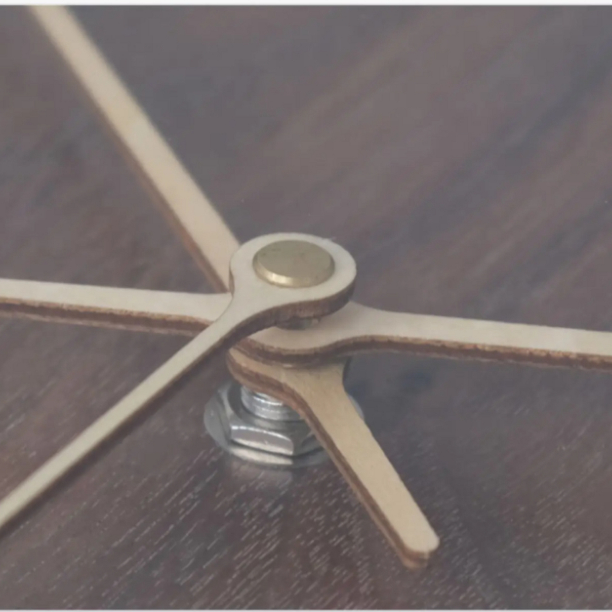 Watch Murale en Bois – Style Nordique