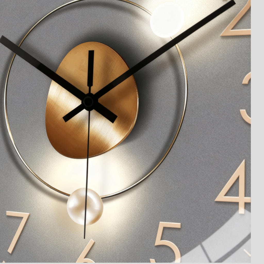 Montre Murale Ronde Moderne – Cadran Gris et Détails Dorés, 20 cm