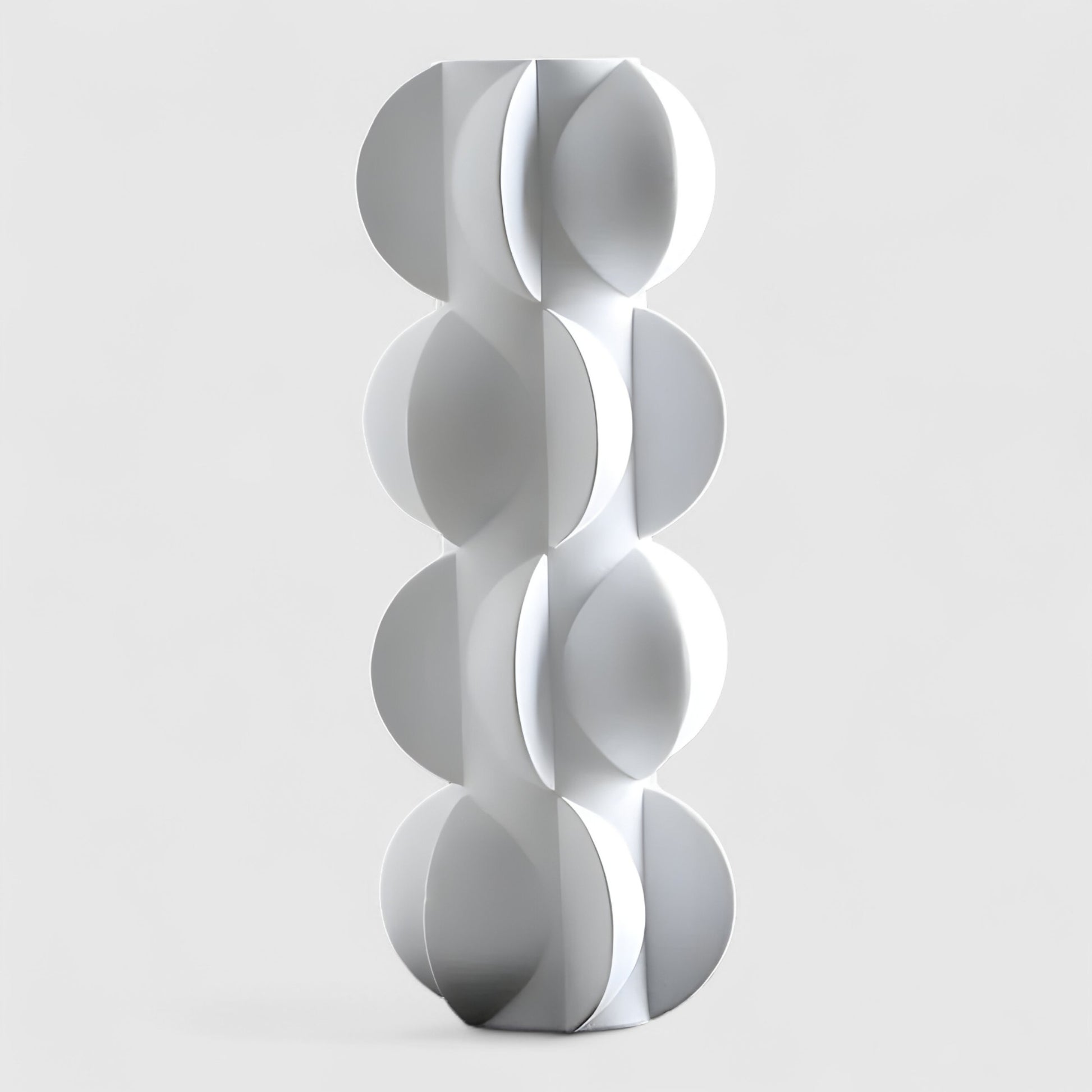 Vases : Vase Décoratif en Résine Moderne en Spirale dans Blanc Grande de Marche Lino