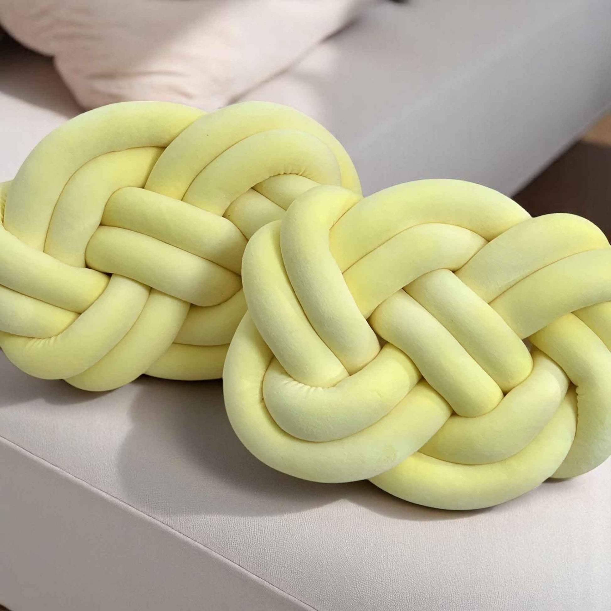 Coussins décoratifs : Ensemble Oreillers Décoratifs Peluche - 2 Oreillers Doux et Chic dans de Marche Lino