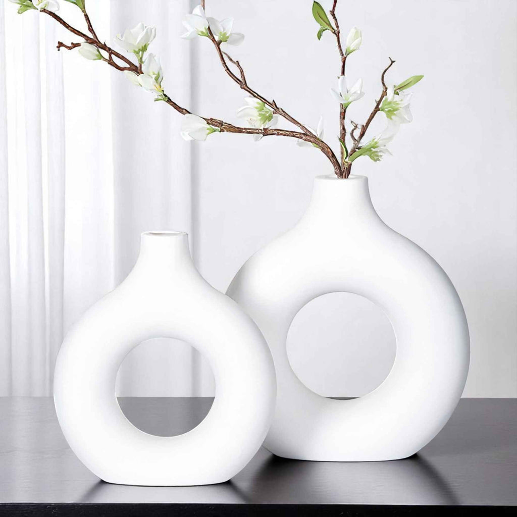 Vases : Vase Décoratif Céramique Blanche - Élégance Rétro pour Sublimer Votre Intérieur dans de Marche Lino
