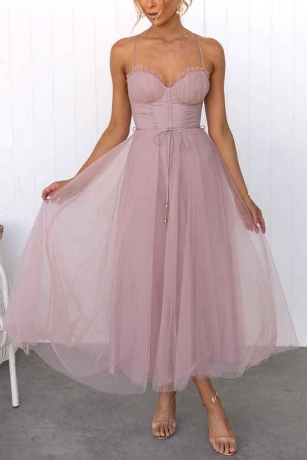 Robe Maxi Élégante à Bretelles en Mousseline pour une Fête de Princesse Moderne