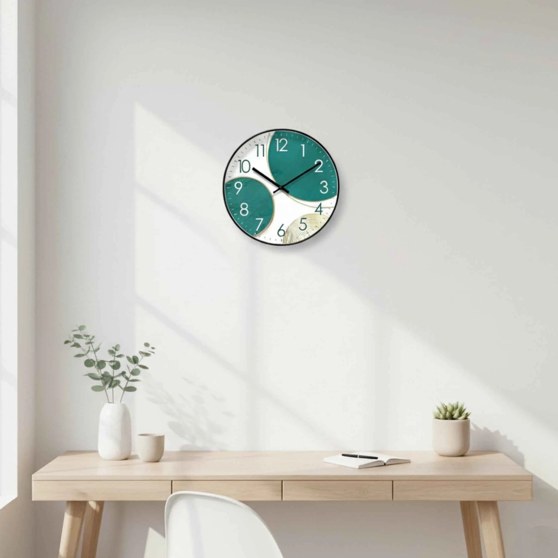 Horloge Murale Motif 9 Poissons – Quartz Analogique Silencieux – Ø30 cm