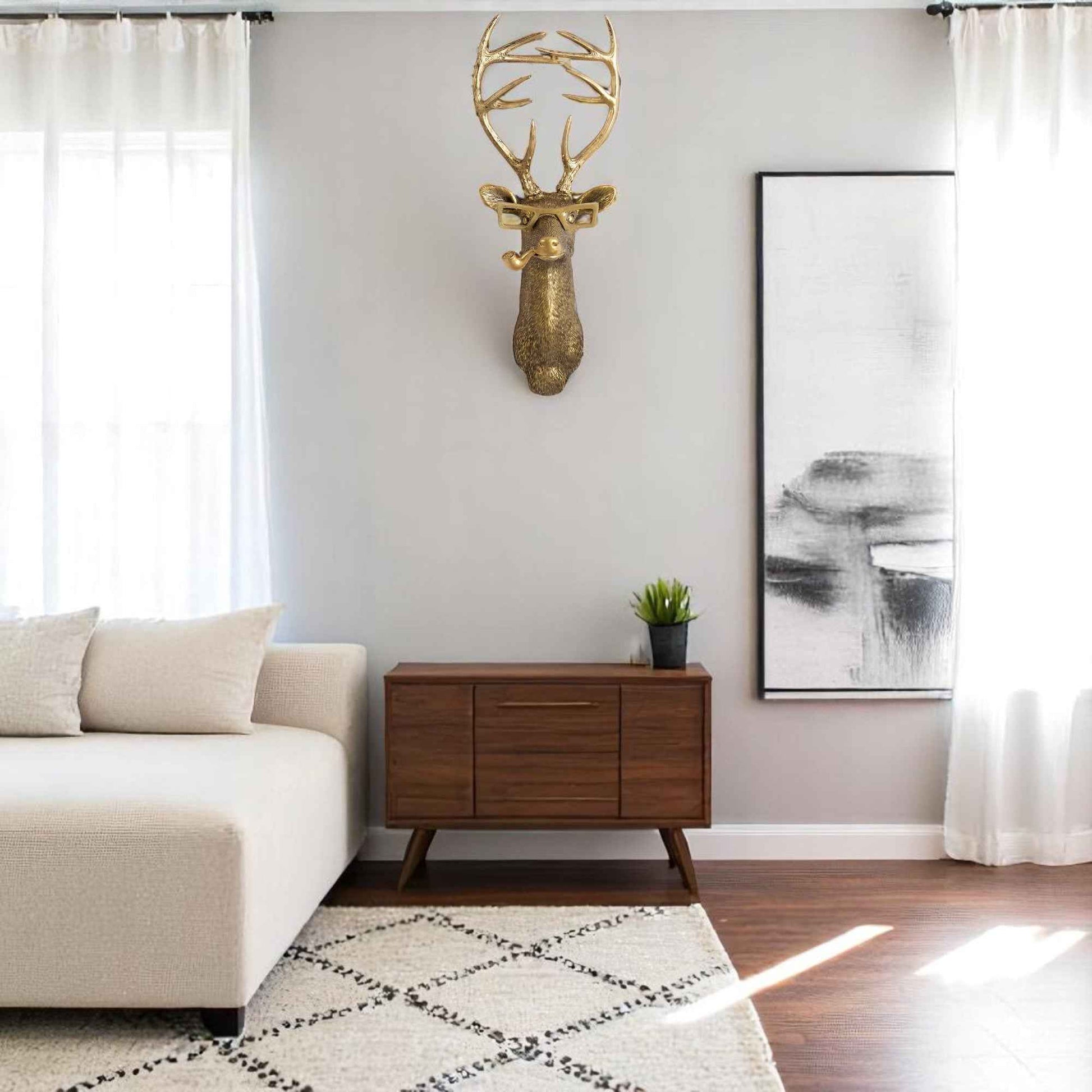 Décoration murale : Décoration Murale Cerf en Résine Naturelle Élégante dans de Marche Lino