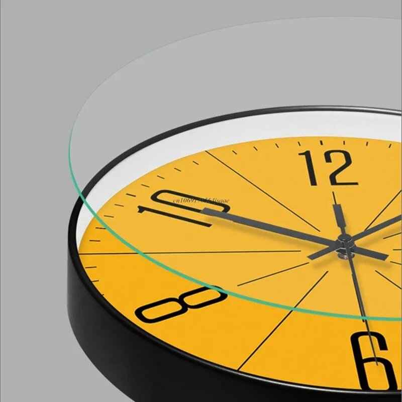 Marcia - Horloge Murale Moderne au Design Épuré et Minimaliste