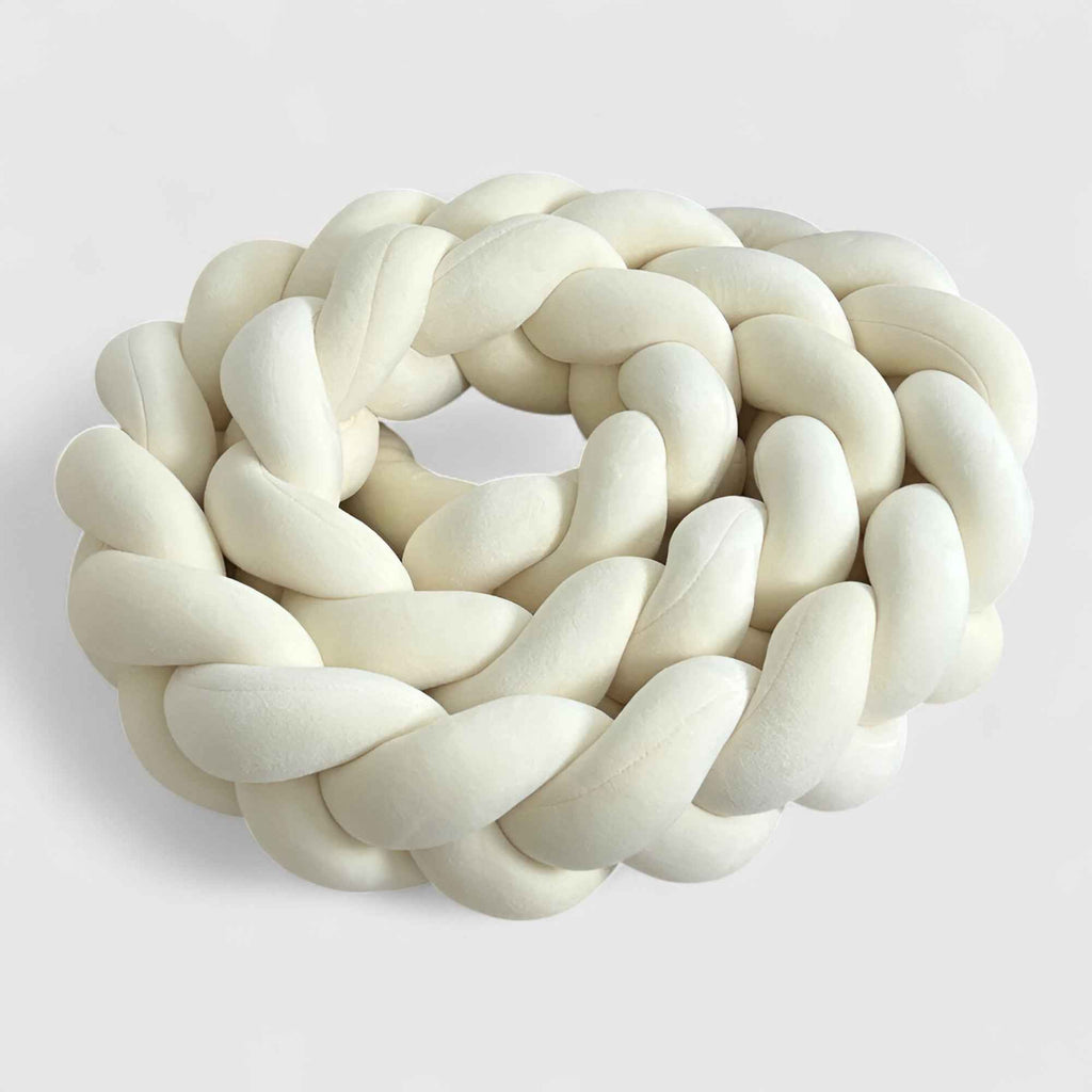 Coussins de sol : Coussin géométrique moderne en polyester pour le sol dans Blanc laiteux de Marche Lino