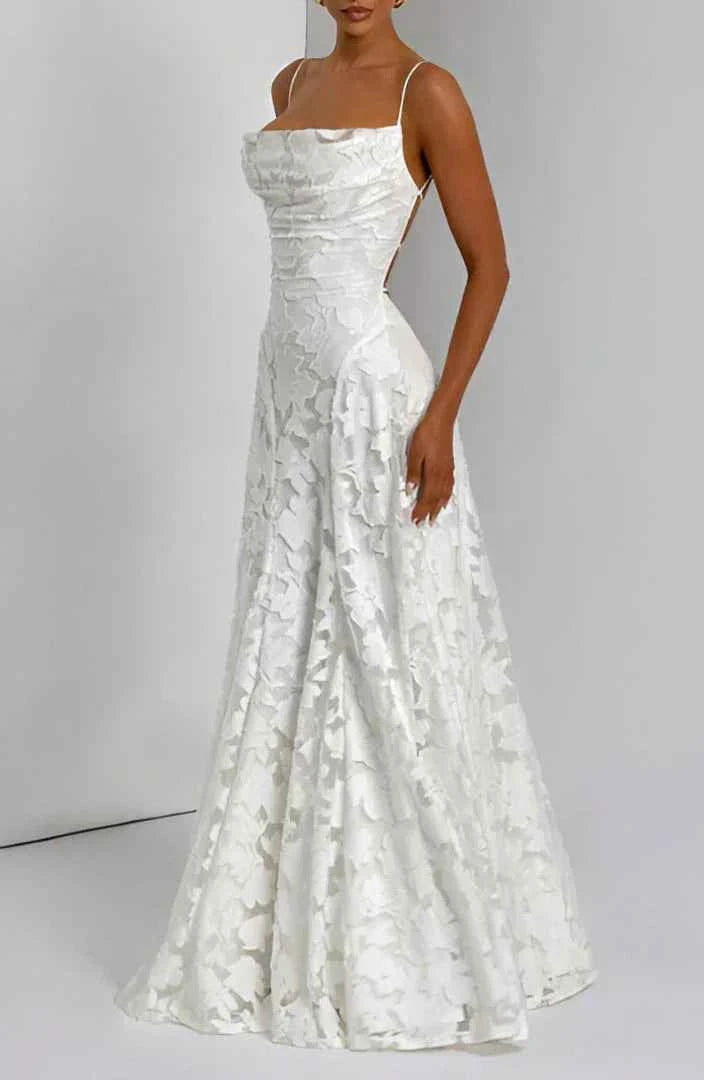 Robe longue femme avec bretelles fines et motifs floraux