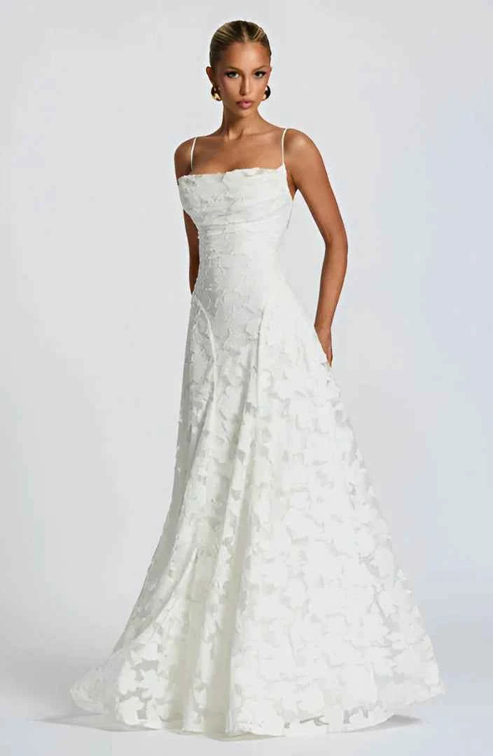 Robe longue femme avec bretelles fines et motifs floraux