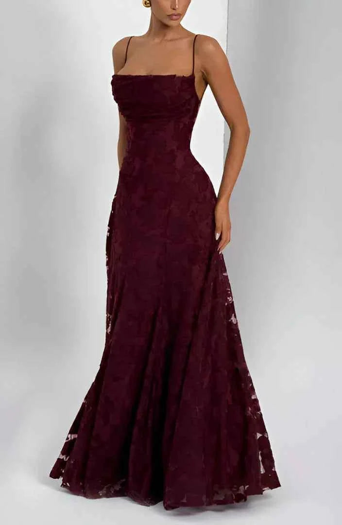 Robe longue femme avec bretelles fines et motifs floraux