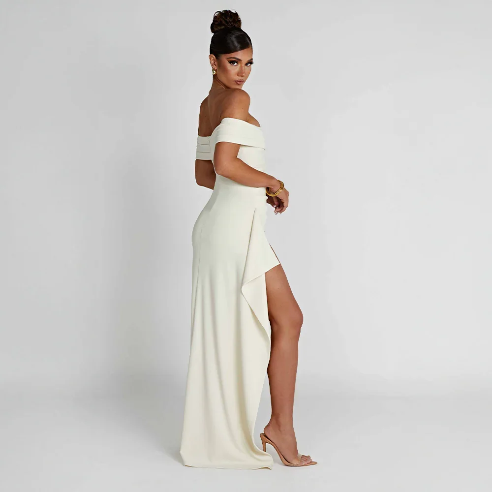 Langes Damenkleid mit freiliegenden Schultern & elegantem Schlitz - Ideal für Abend/Ceremonie