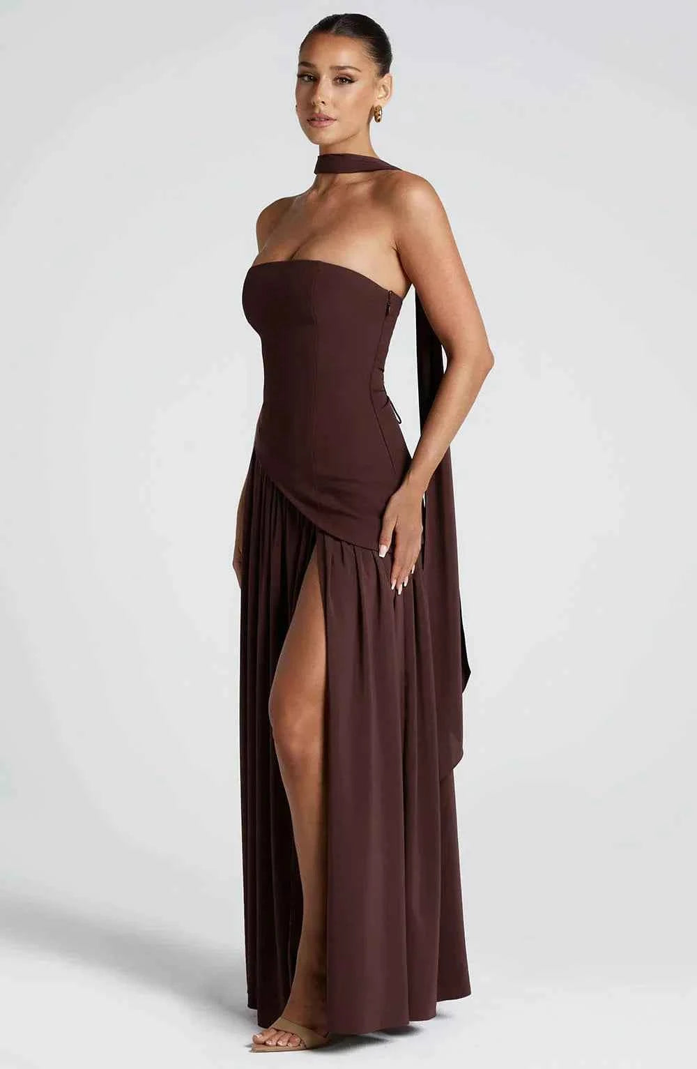 Robe longue bustier corset avec détail foulard et fente haute