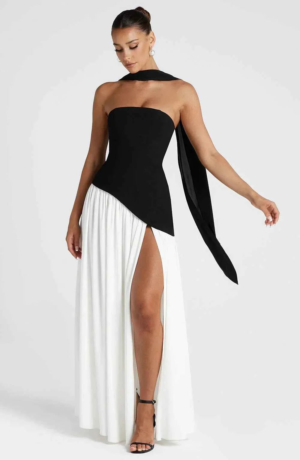 Robe longue bustier corset avec détail foulard et fente haute
