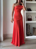 Langes asymmetrisches Damenkleid mit Raffung für elegante Abende