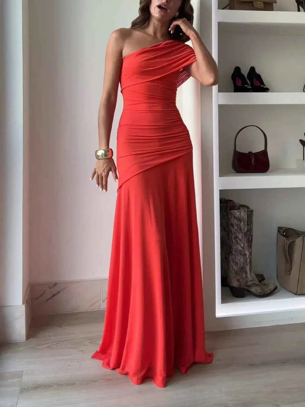 Robe longue femme asymétrique froncée pour soirée élégante