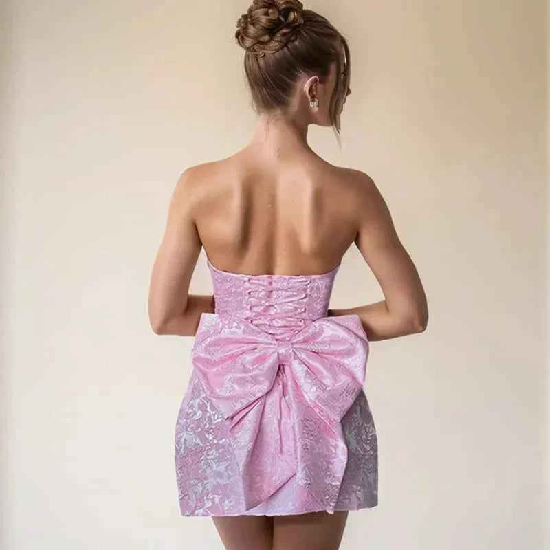 Robe courte femme jacquard sans bretelles avec dos nu