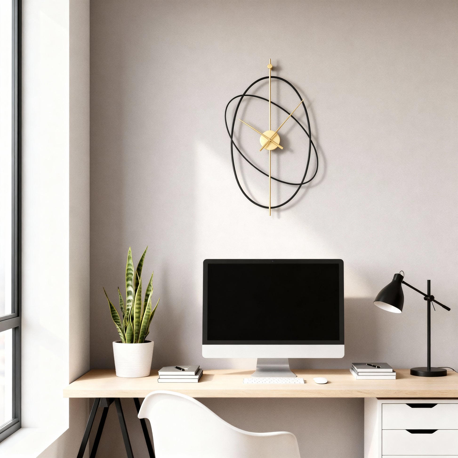 Horloge Murale Design Ovale en Métal